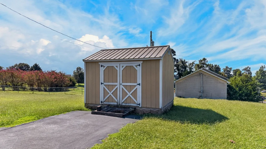 Photo of 664 Keene Cir