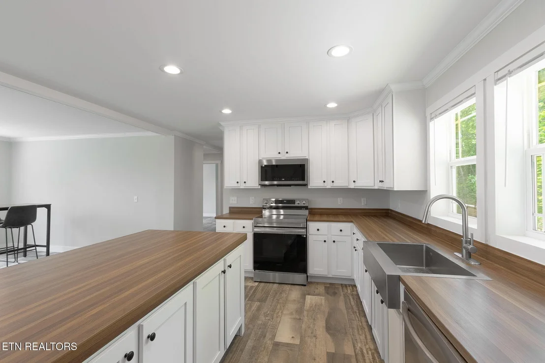 Photo of 1530 Alpine Drive