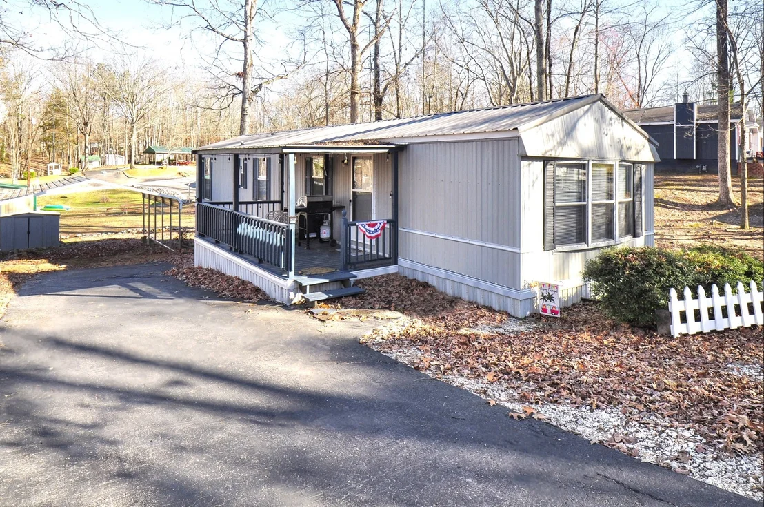 Photo of 175 Gracy Dr