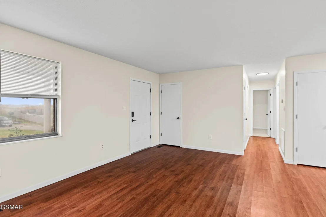Photo of 409 Clearbrook Drive