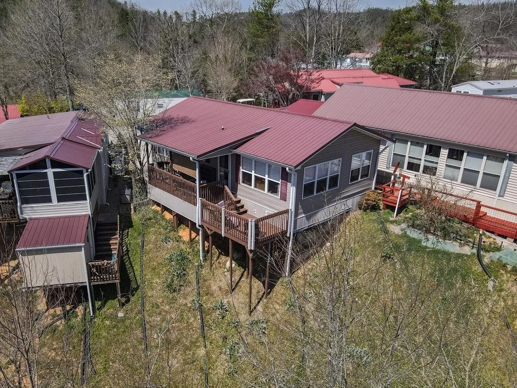 Photo of 830 Peacock Ridge Drive