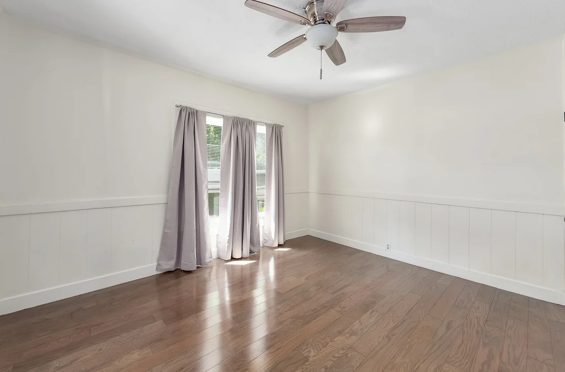 Photo of 52 Cox Dr