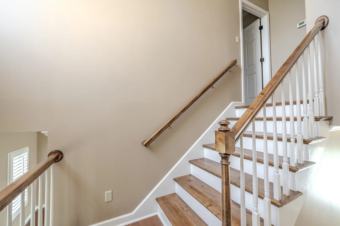 Photo of 565 BOWEN DR