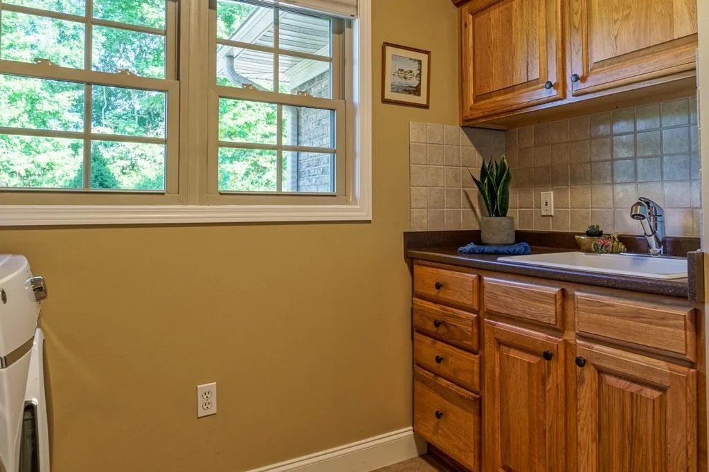 Photo of 1065 Kodak Road