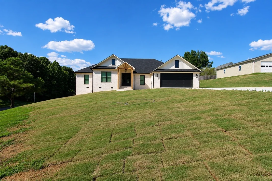 Photo of 174 Cardinal Estate Dr