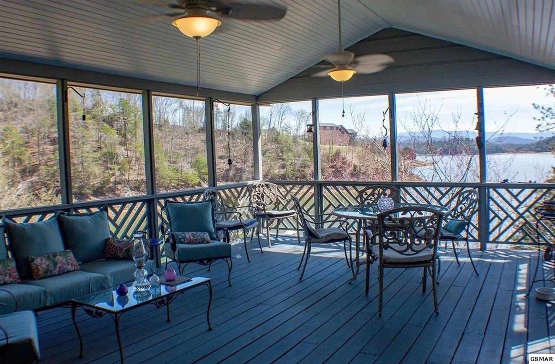Photo of 1870 RIDGECREST Drive