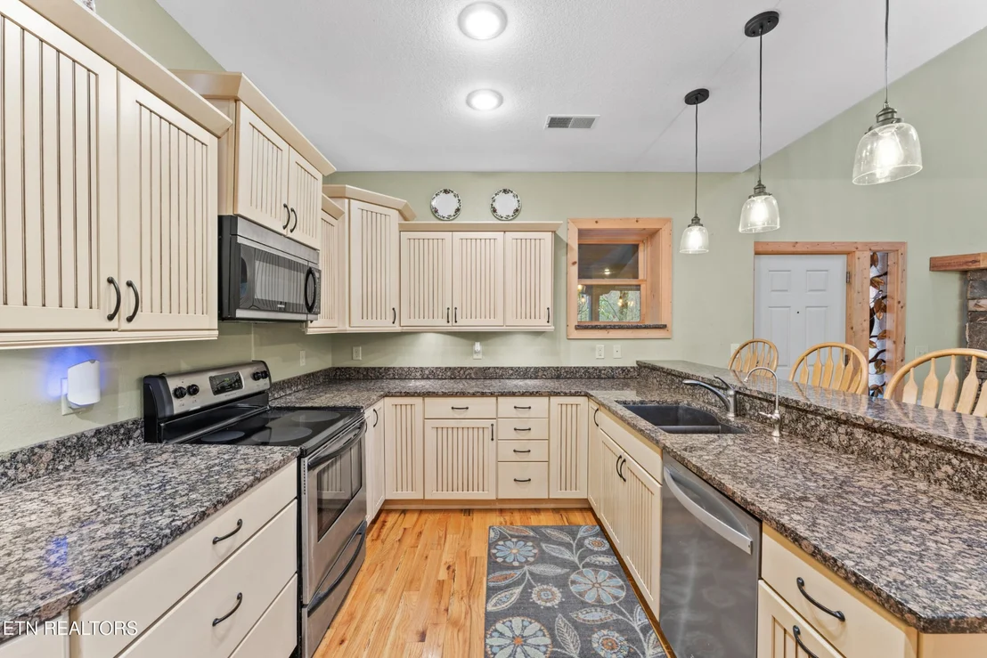 Photo of 3824 Bear Camp Way