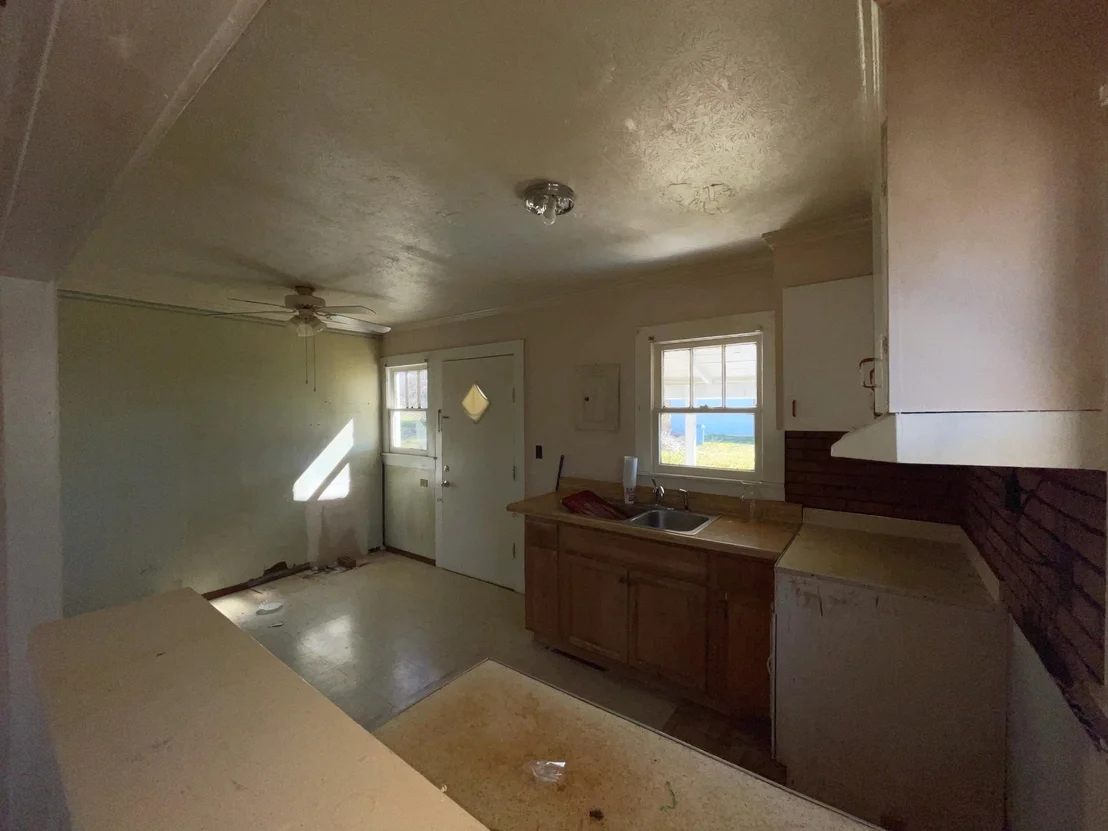 Photo of 335 Walker St