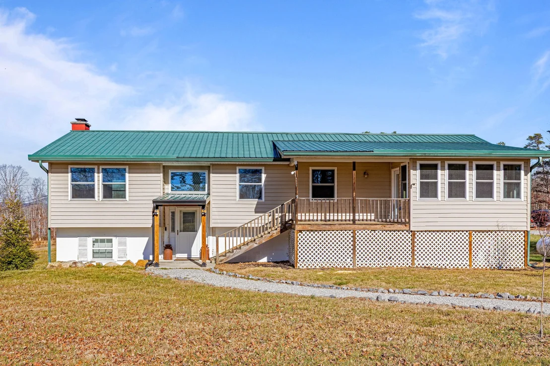 Photo of 711 Lick Point Road