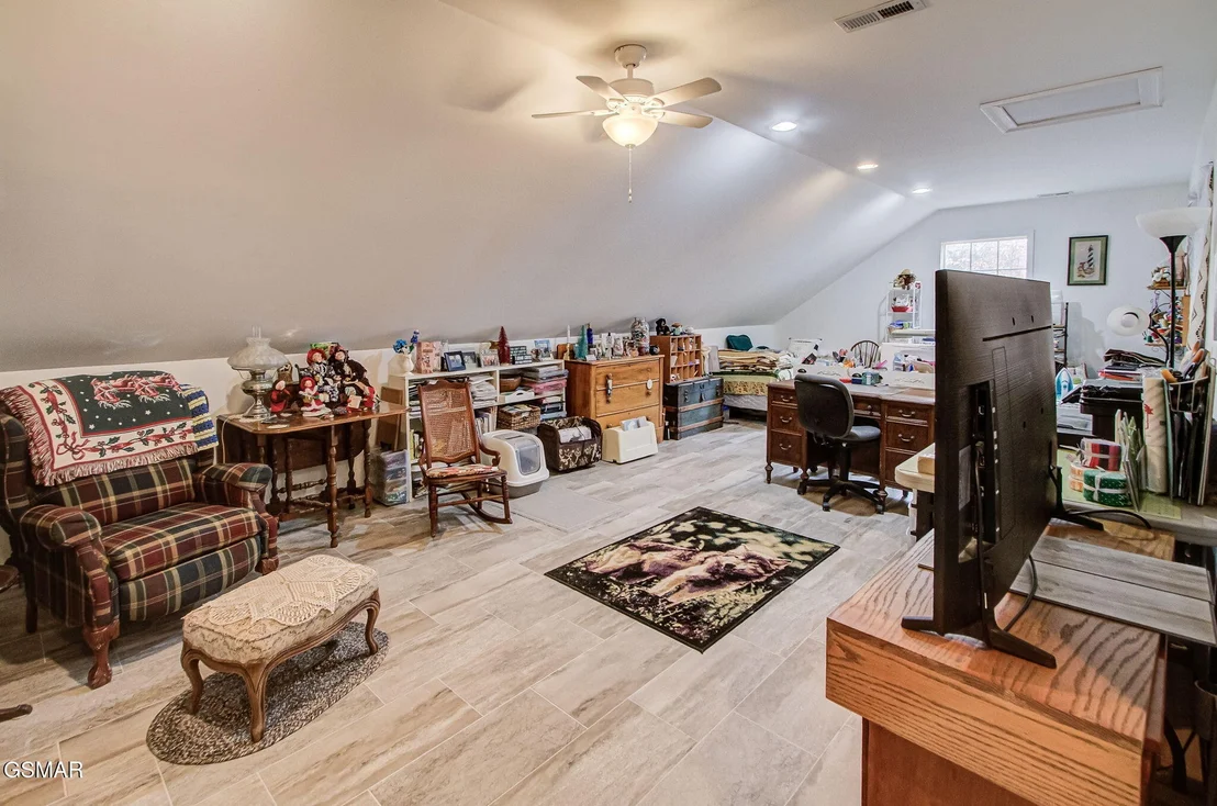 Photo of 3875 Poplar Lane