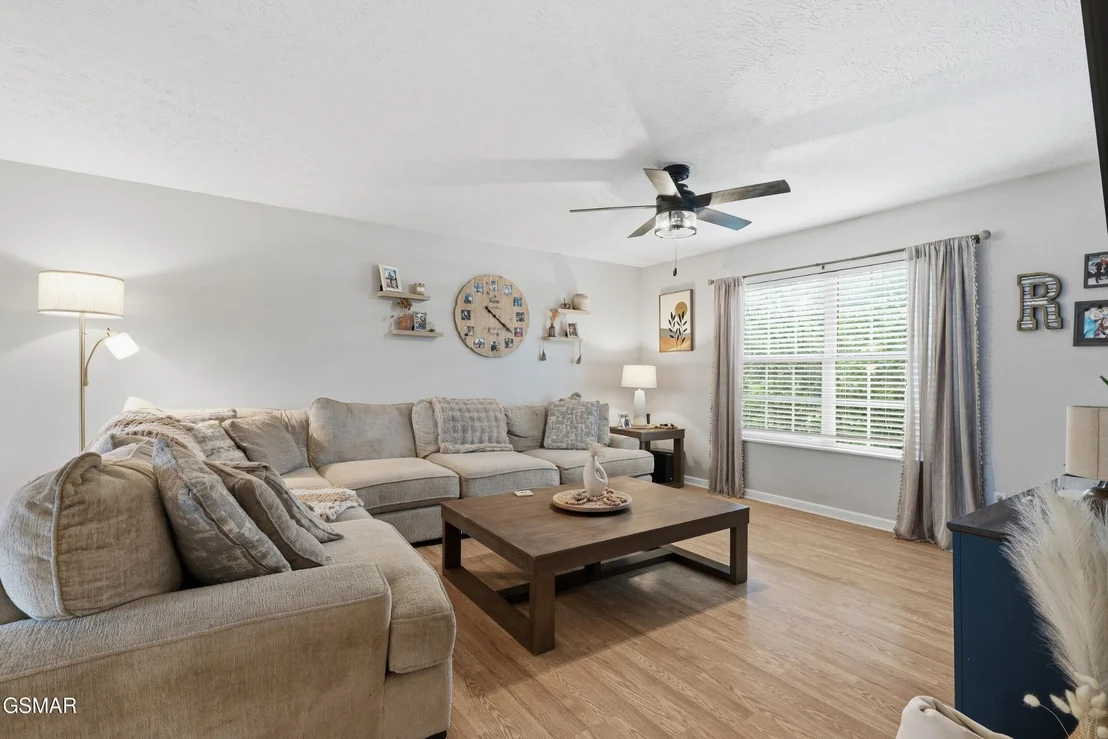 Photo of 223 River Valley Circle