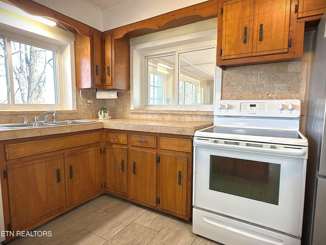Photo of 1152 Dogwalk Rd