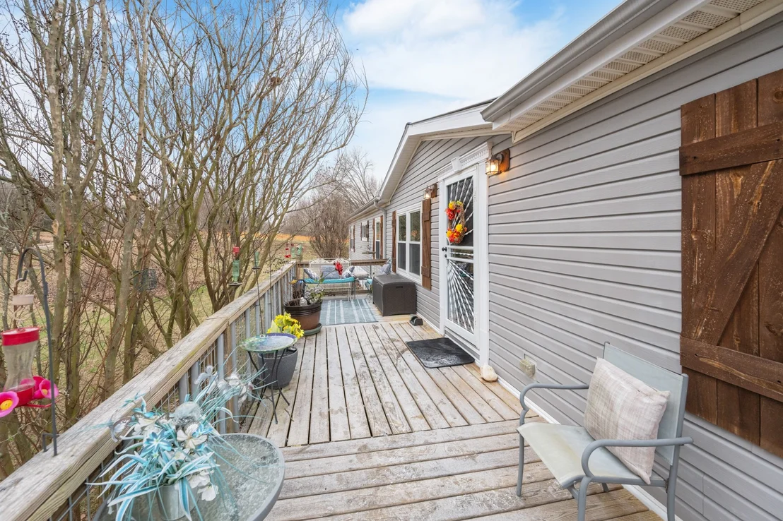 Photo of 850 Robertson Rd