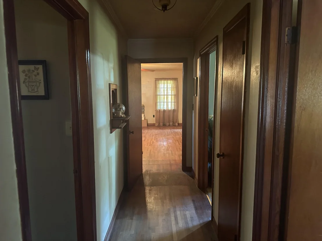 Photo of 140 SHAW LN