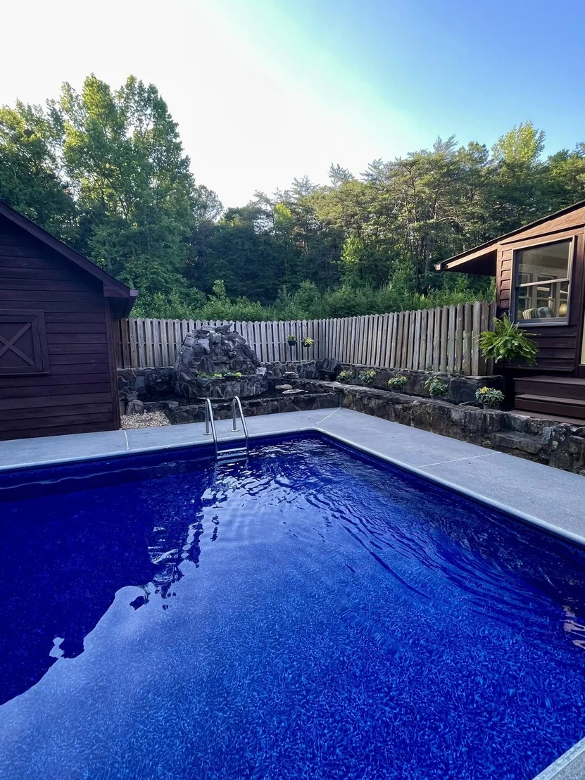 Photo of 446 Jamestown Road