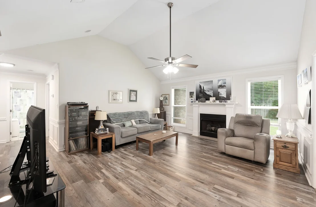 Photo of 163 Romie Dr
