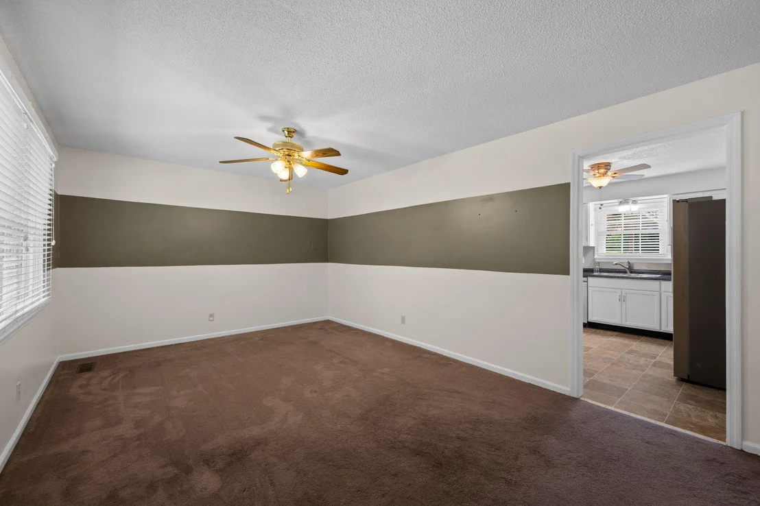 Photo of 8979 Hensley Road