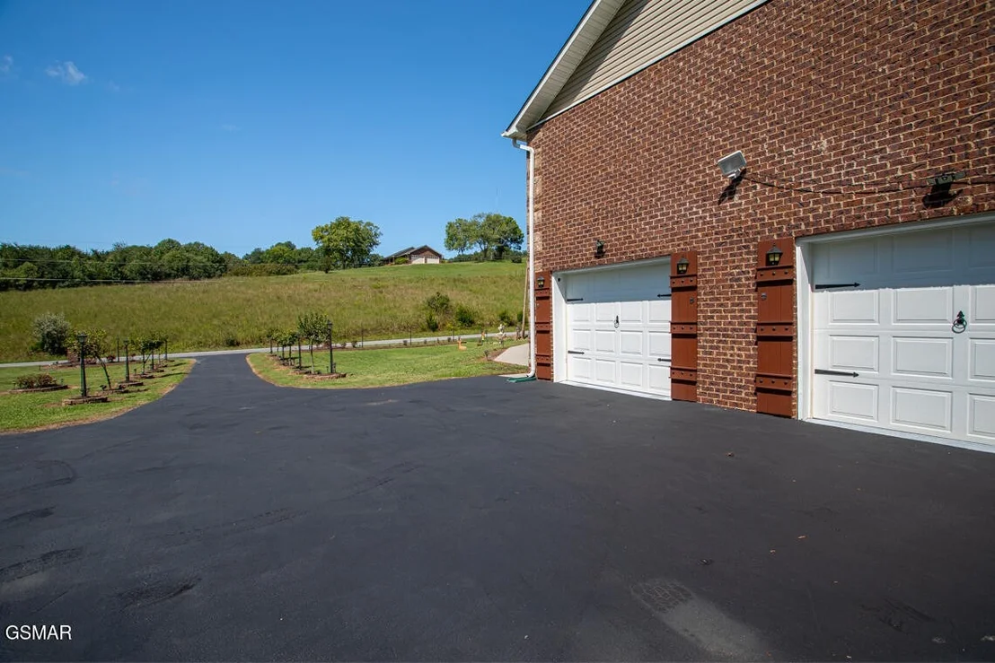 Photo of 430 Spicer Lane