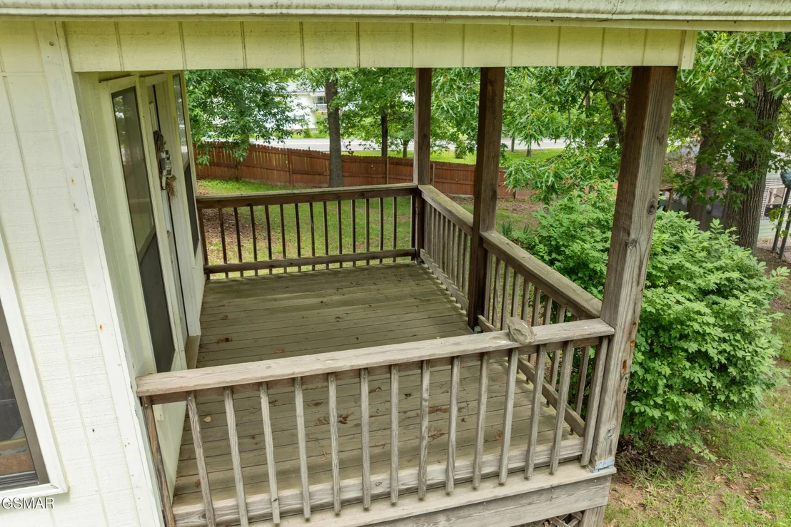 Photo of 310 Hollywood Circle