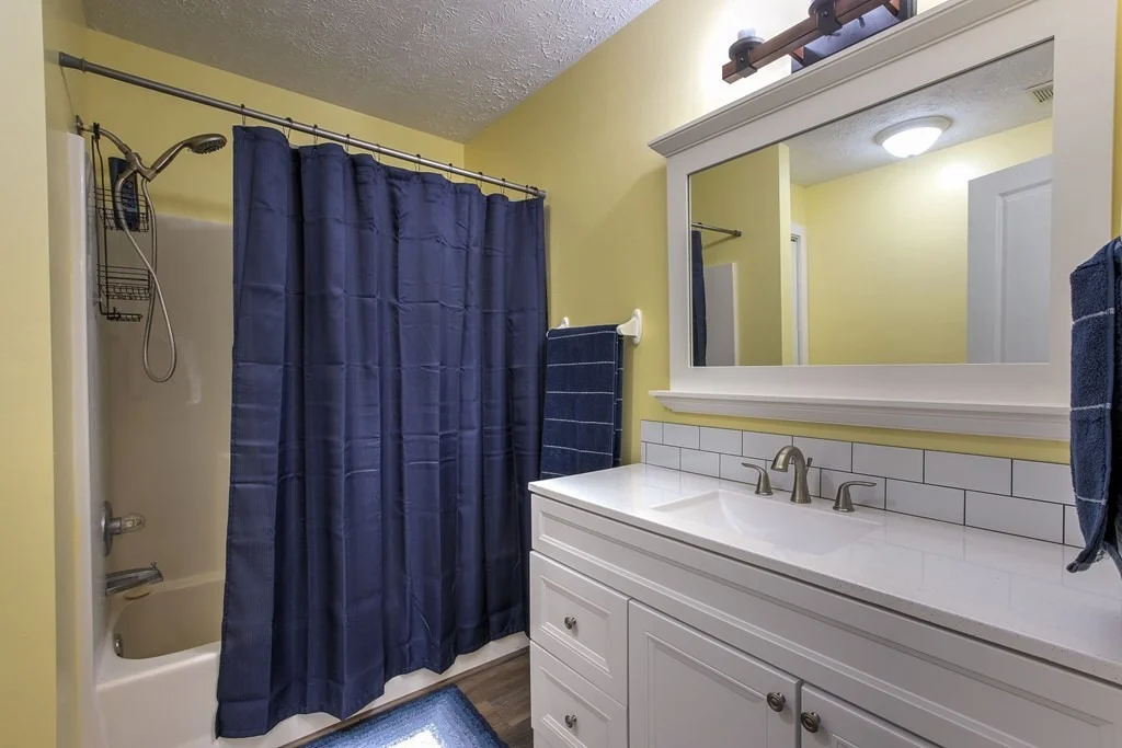 Photo of 616 Heather Lane