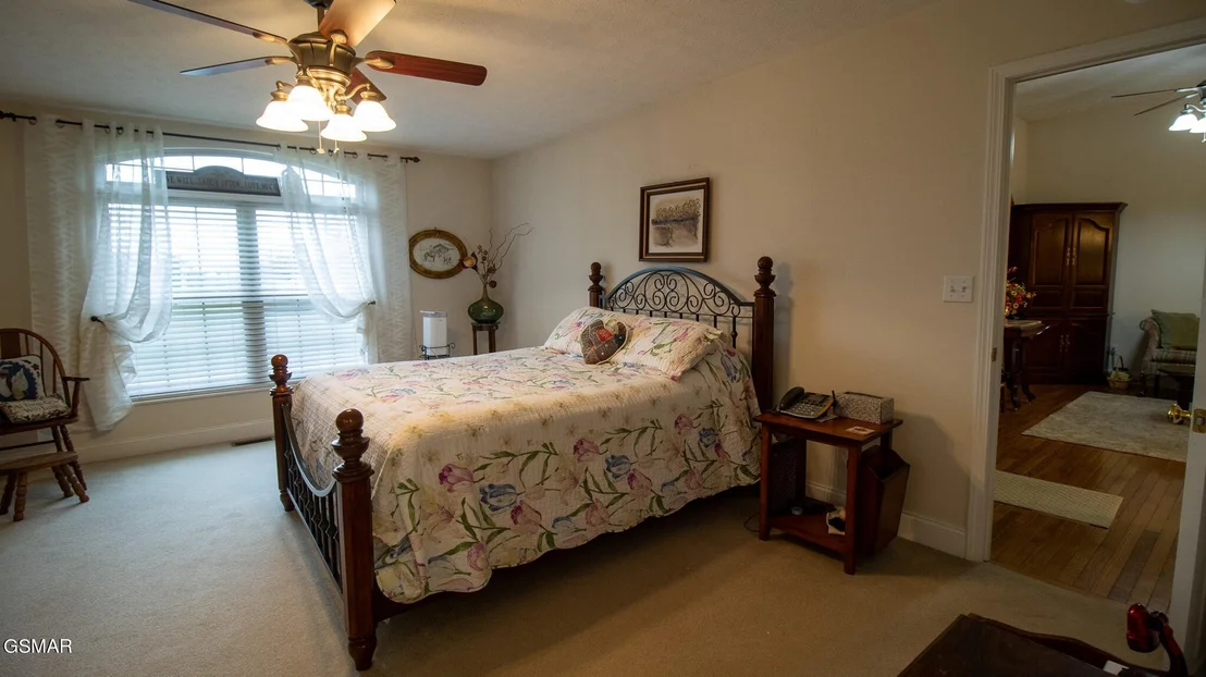Photo of 829 Windstone Drive