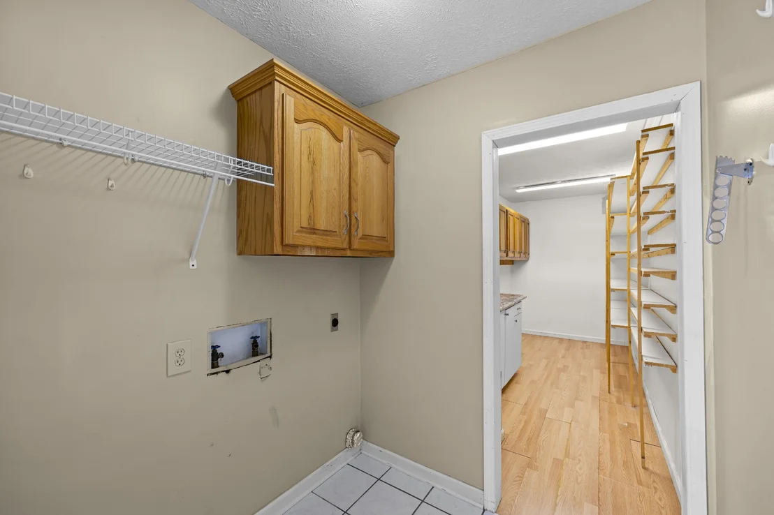 Photo of 40 Glenhurst Dr