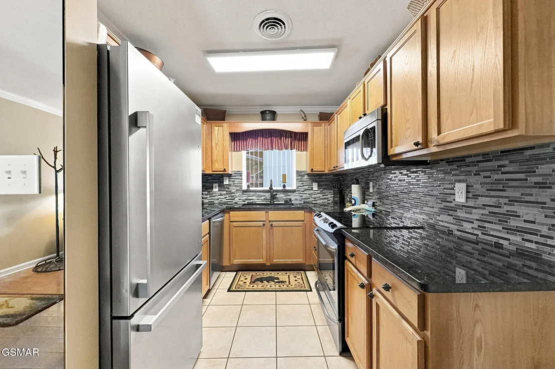 Photo of Unit 552 at 205 Ogle Drive