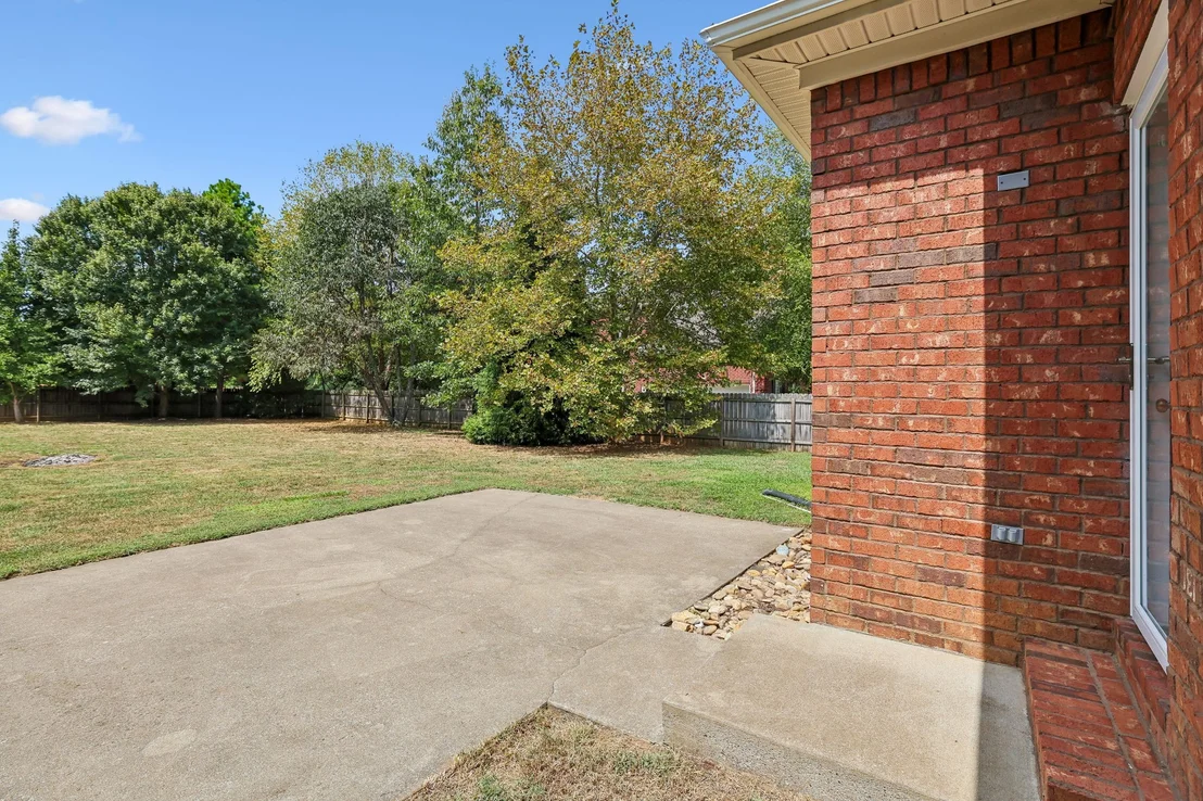 Photo of 1209 Paramount Dr