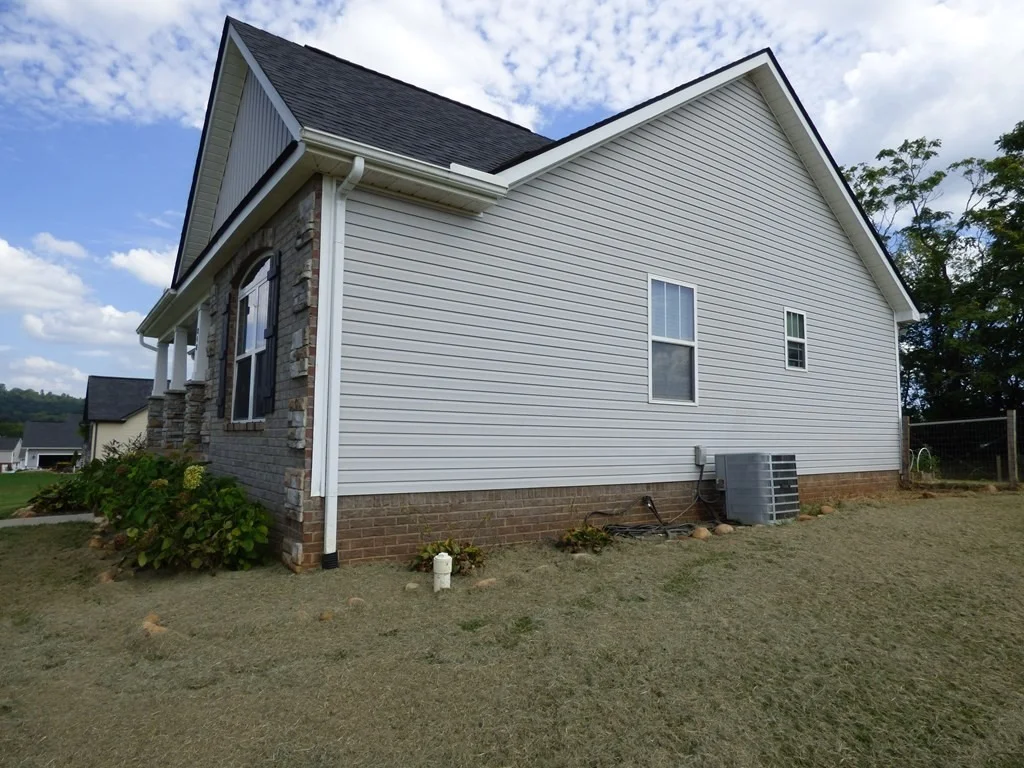 Photo of 848 Rouse Road