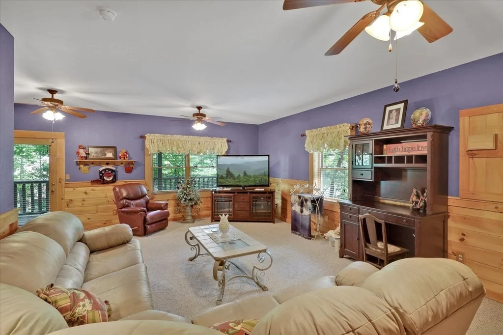 Photo of 3013 Oak Tree Way