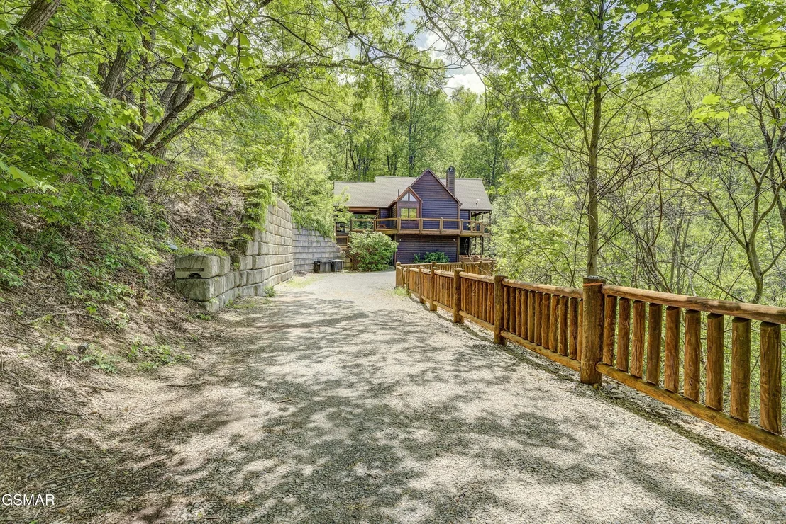 Photo of 3747 Edge Park Drive
