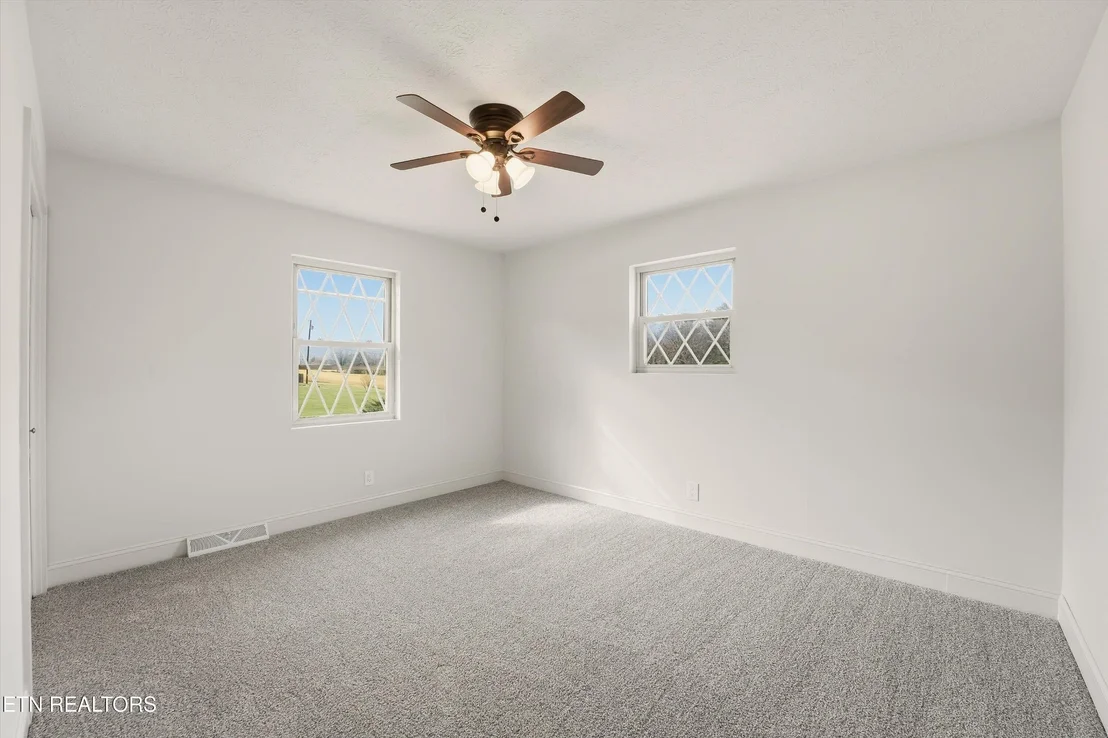 Photo of 229 Brown Crest Rd