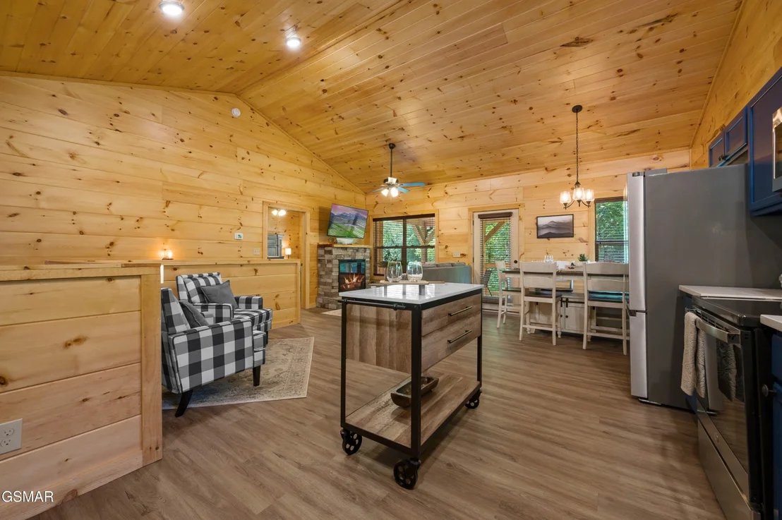Photo of 1613 Bluff Ridge Road