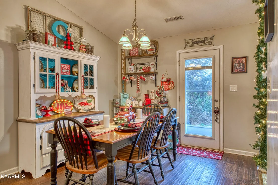 Photo of 5121 Cedar Knoll Drive