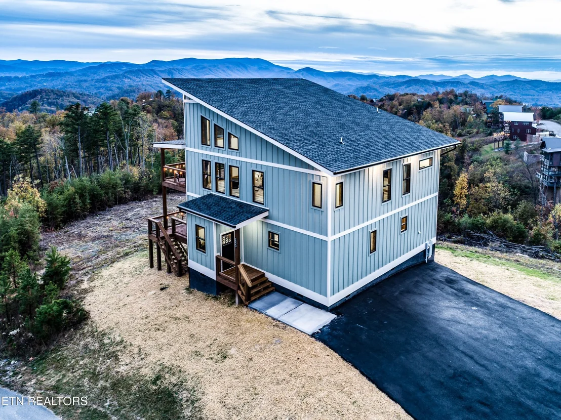 Photo of 2023 Starr Crest Drive