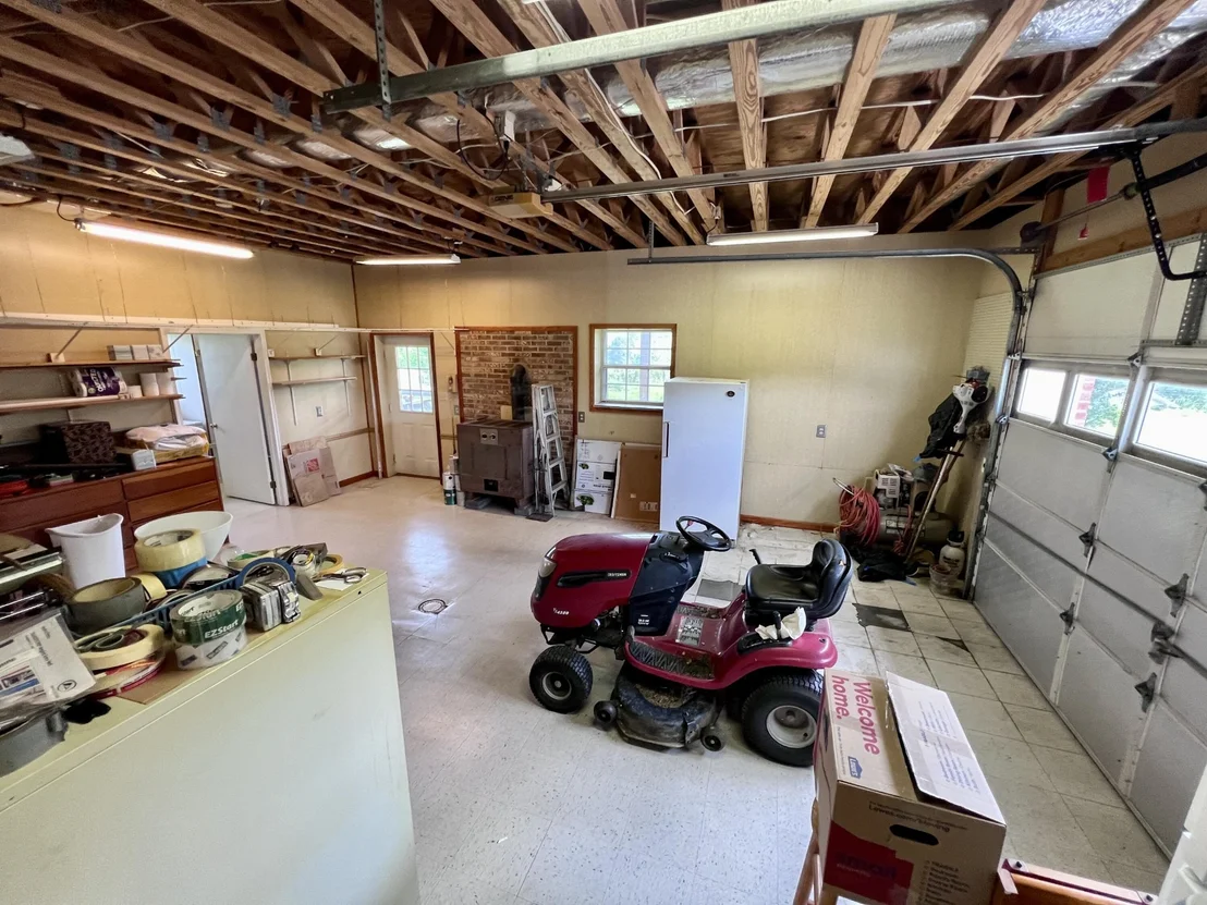 Photo of 1689 Ridge Road