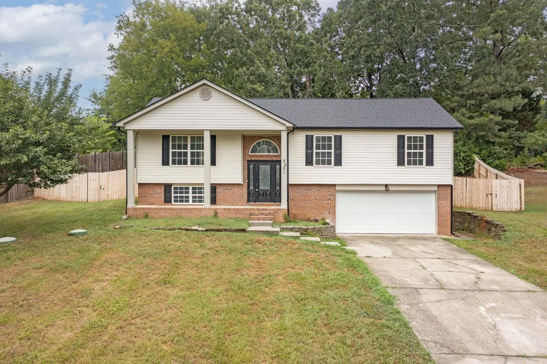 Photo of 7001 Treeline Drive