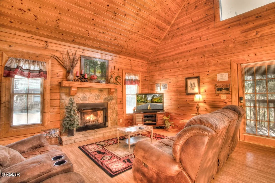 Photo of 2525 Fleming Way