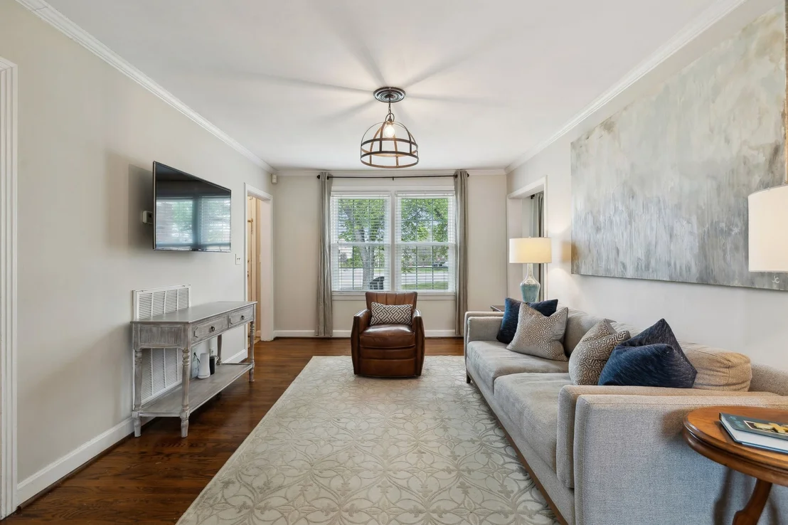 Photo of 5601 Stoneway Trl