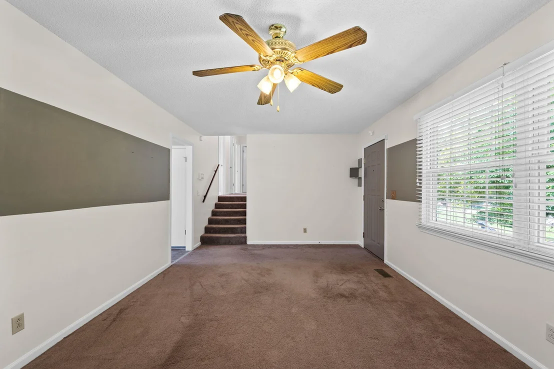 Photo of 8979 Hensley Road