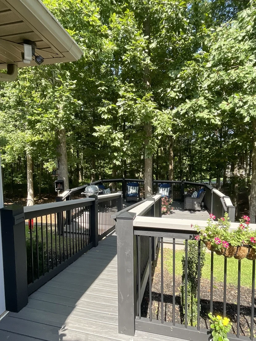 Photo of 105 Andrews Dr