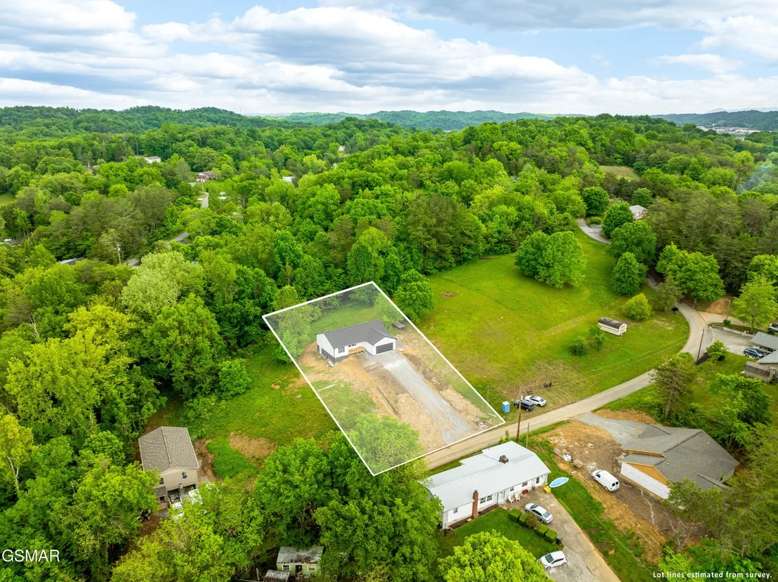 Photo of 1033 Cedar Ln
