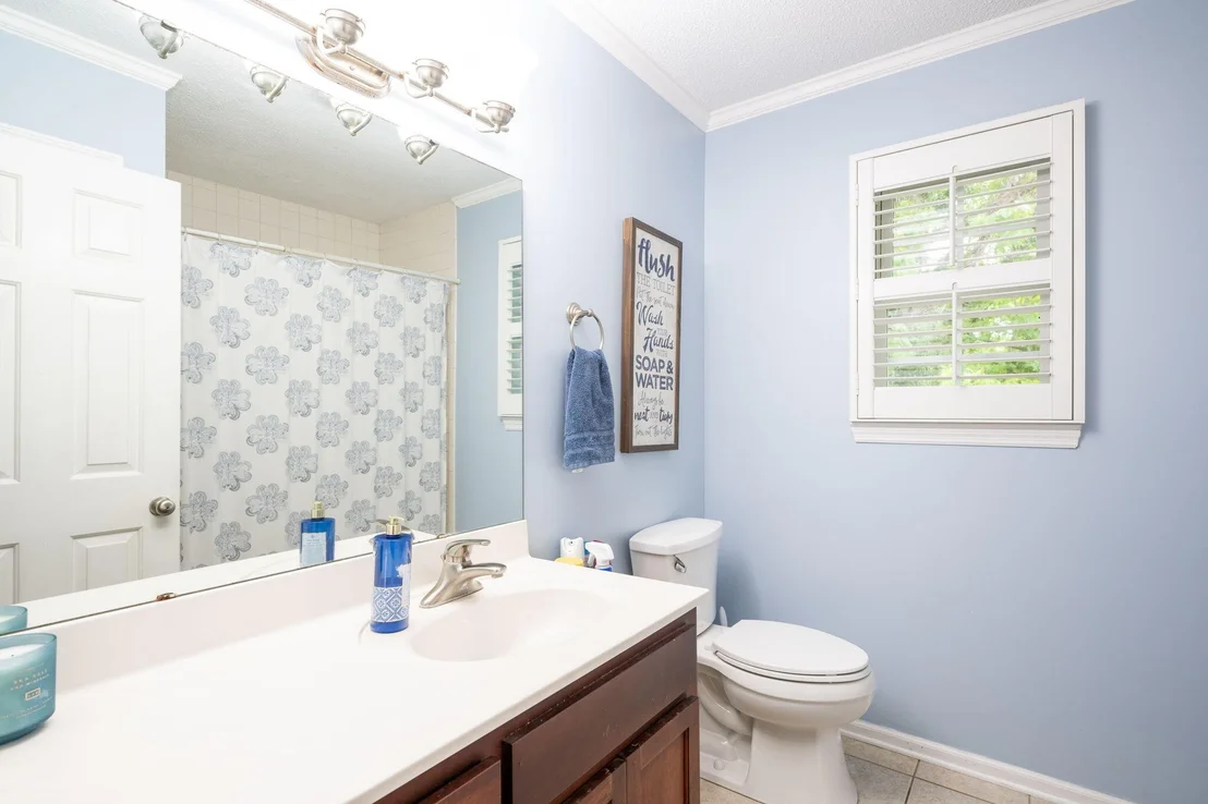 Photo of 497 Glenpoint Lane