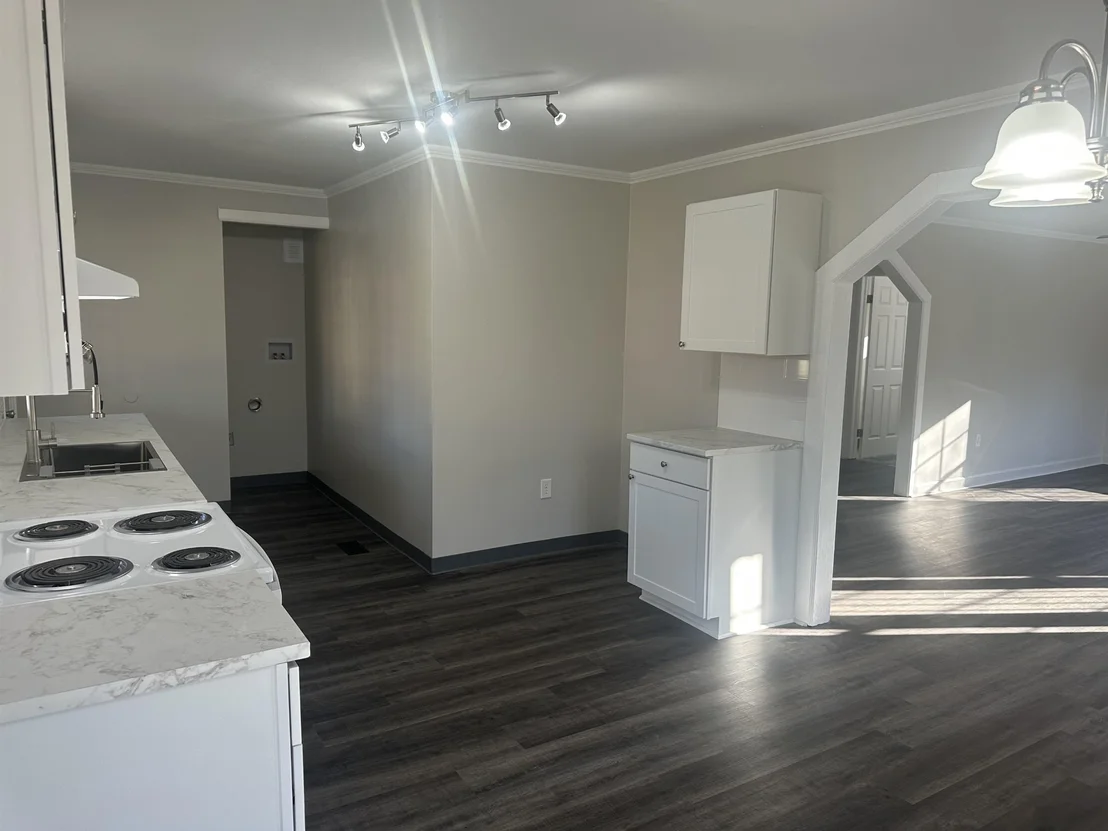 Photo of 180 Hardin RD