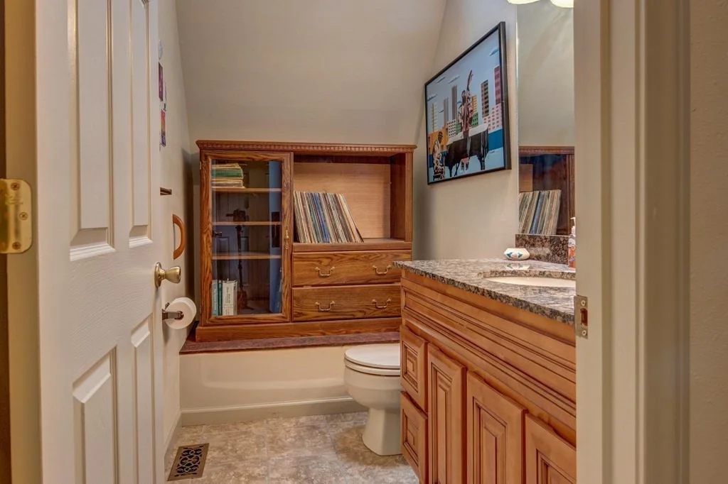 Photo of 372 Grandview Drive