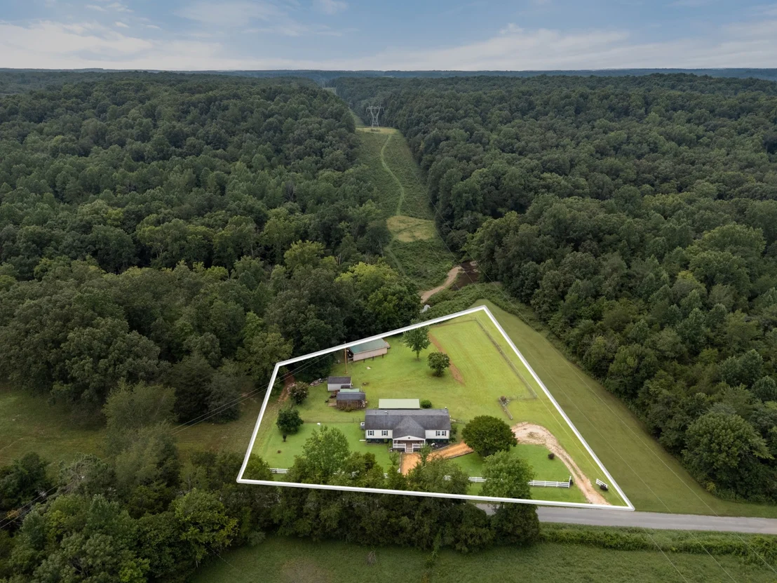 Photo of 6560 Piney River Rd