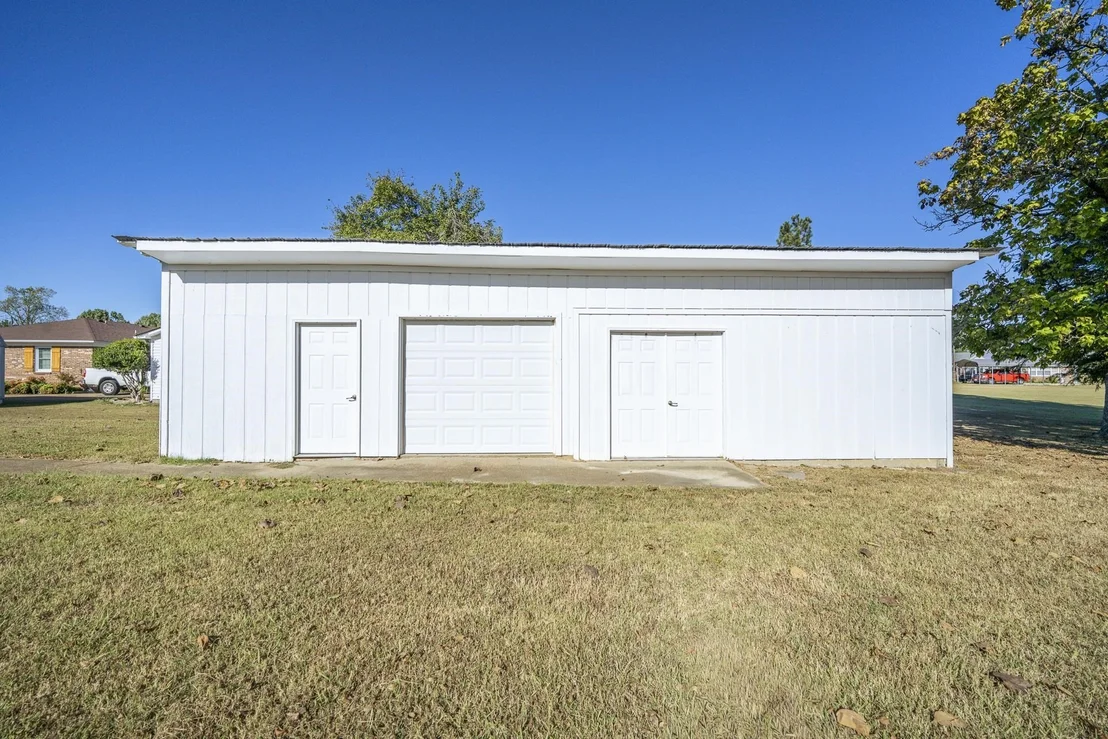 Photo of 160 DOVE DR
