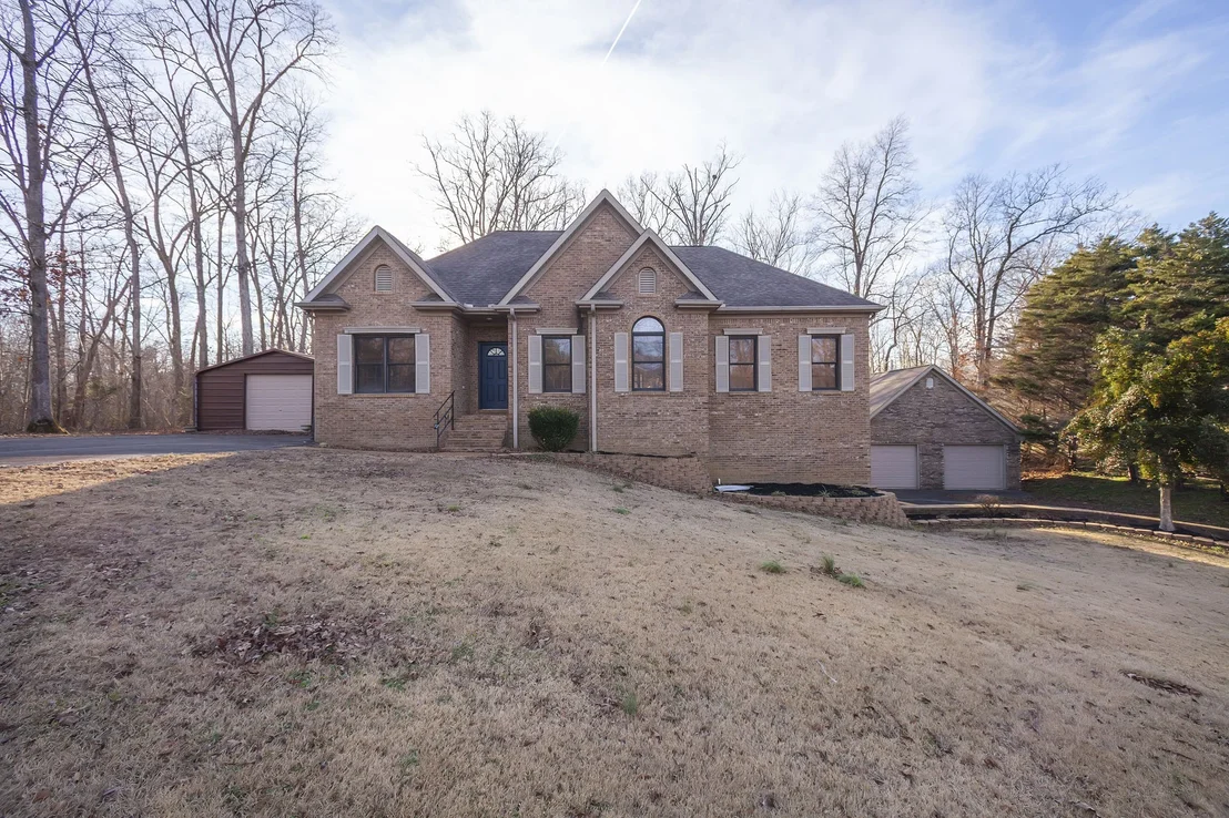Photo of 40 Pine Cv