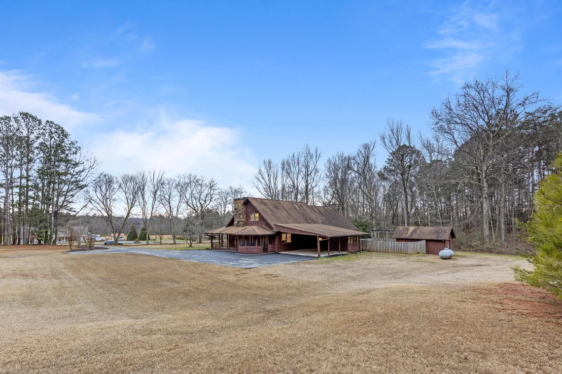 Photo of 446 Jamestown Road