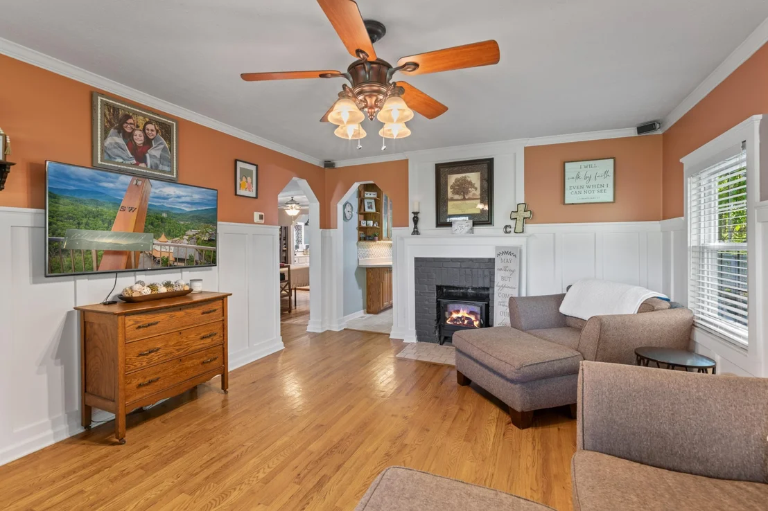 Photo of 1277 Winding Drive